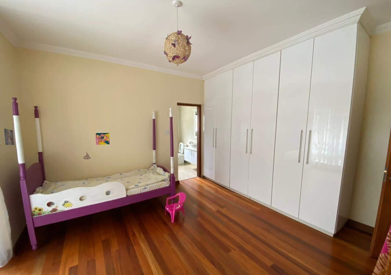 4 En-Suite Townhouse with Sunken Lounge & Gazebo - Kitisuru