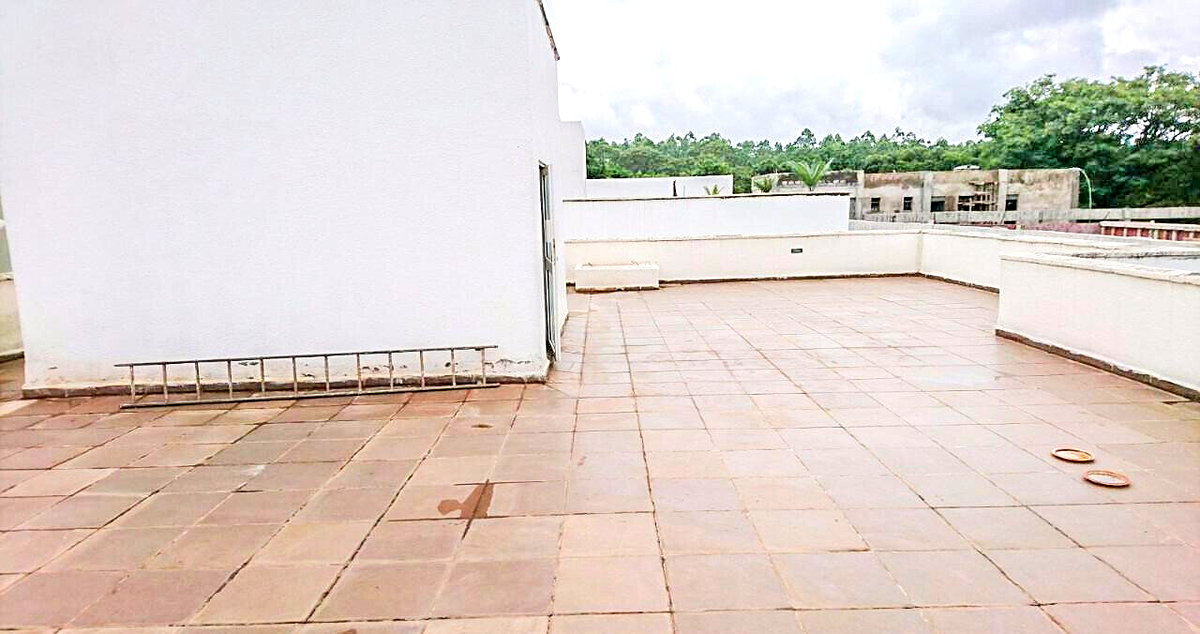 4-Ensuite Townhouse with Pool View Balcony & DSQ - Spring Valley