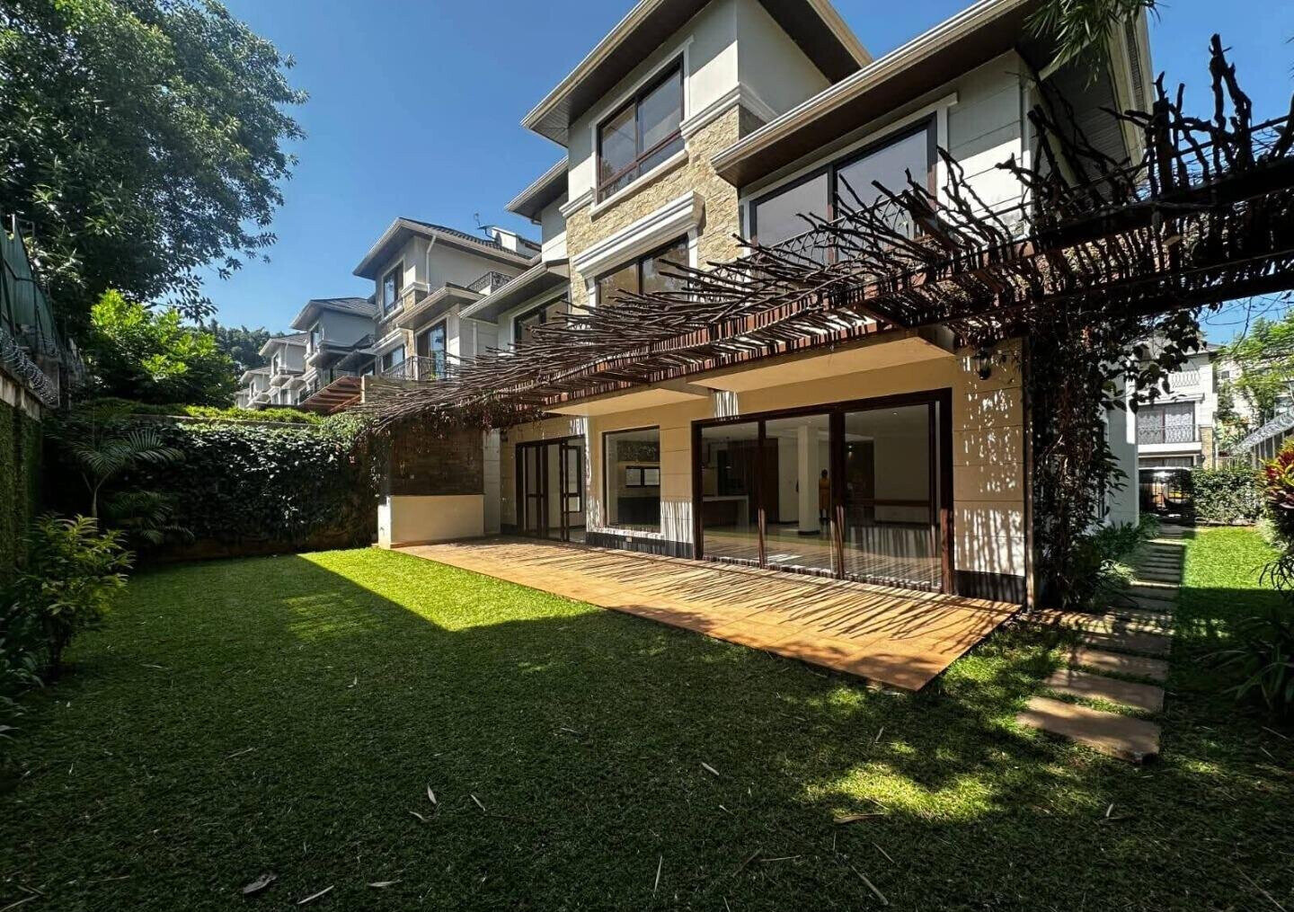 4-Ensuite Townhouse with Karura Views & Backup Power - Spring Valley
