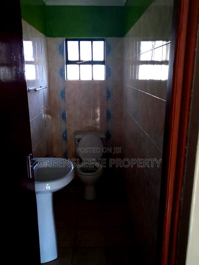 4bdrm Bungalow in Karened for rent - Image 5