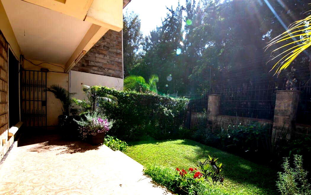 Parquet-Floored 4BR Townhouse with Guest Cloakroom - Kilimani