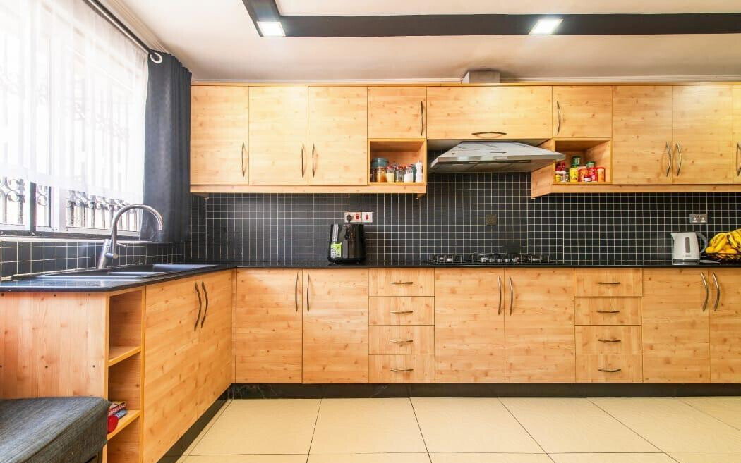 Parquet-Floored 4BR Townhouse with Guest Cloakroom - Kilimani