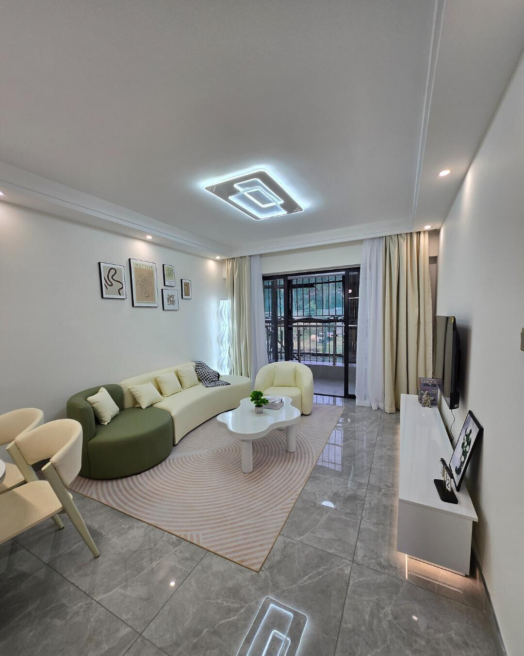 1BR Plus Study with Pool & Gym - Crescent Residency, Kileleshwa