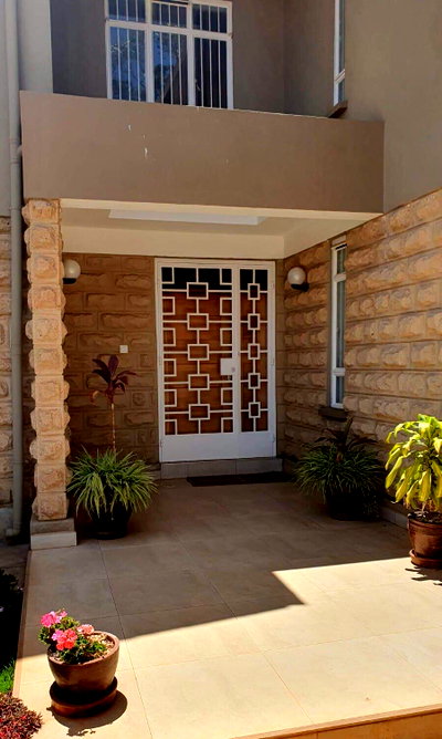 4BR All-Ensuite Townhouse with Solar Backup & DSQ - Gikambura