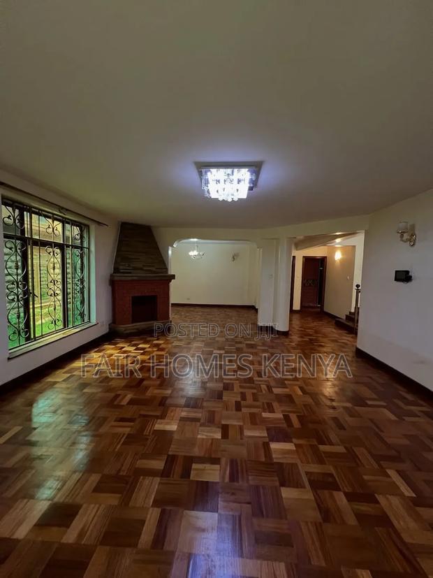 5bdrm Townhouse / Terrace in Othaya Road, Lavington for rent
