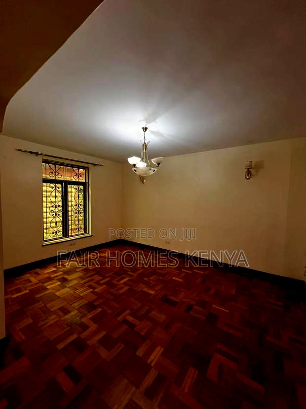 5bdrm Townhouse / Terrace in Othaya Road, Lavington for rent