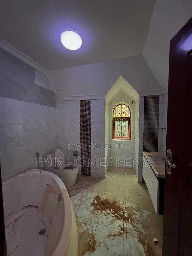 5bdrm Townhouse / Terrace in Othaya Road, Lavington for rent