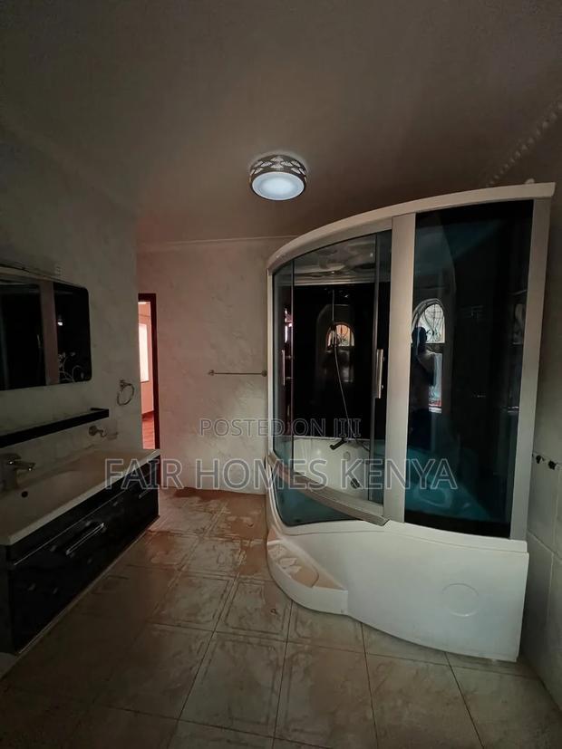 5bdrm Townhouse / Terrace in Othaya Road, Lavington for rent