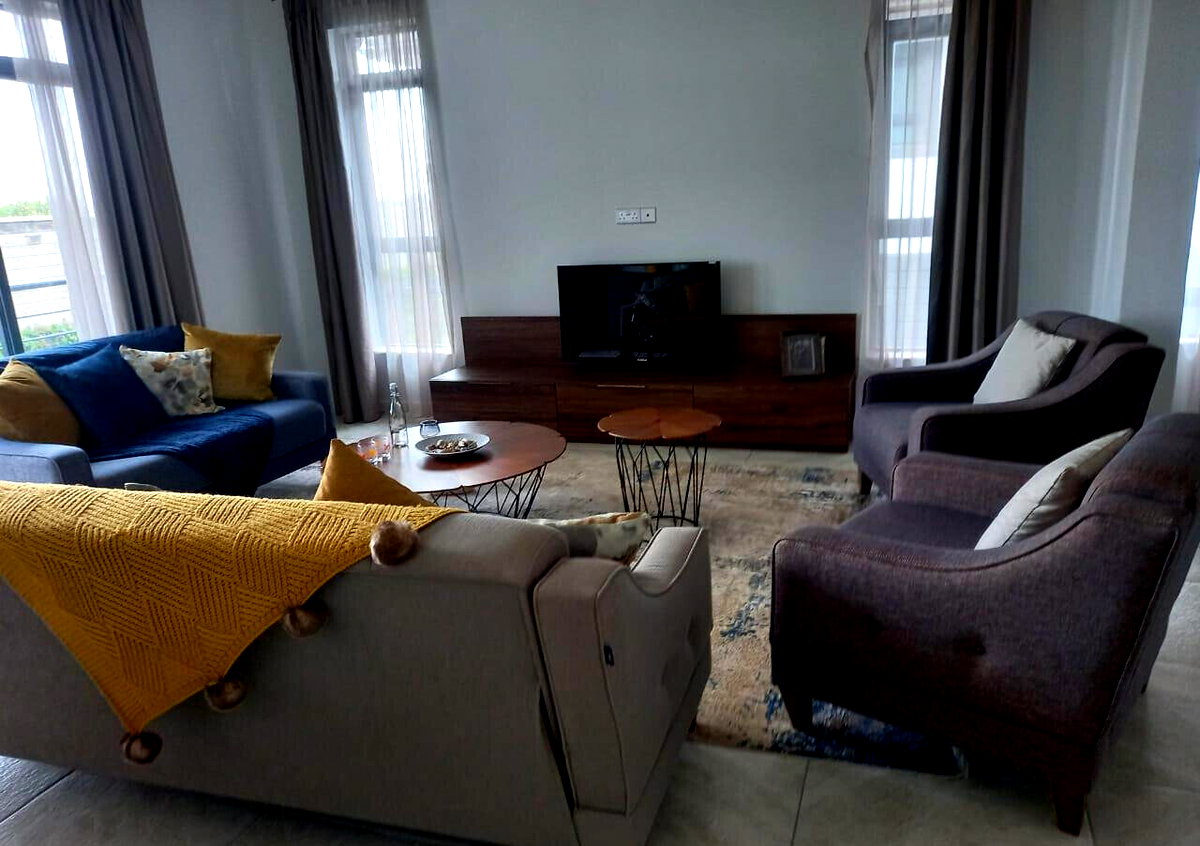 4BR Townhouse with Fireplace & DSQ in 40-Acre Gated Estate - Ridgeways