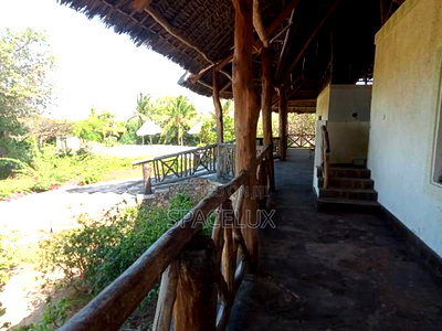 4bdrm Villa in Watamu for sale - Image 2