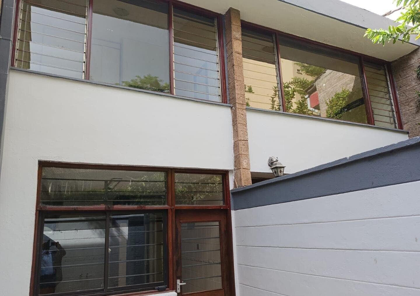 4BR Townhouse with Fireplace & Jacuzzi - Kilimani