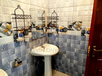 Furnished 2bdrm House in Runda for rent - Image 14