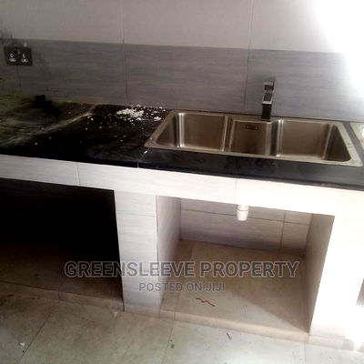 5bdrm Townhouse in Hardy for Rent - Image 13