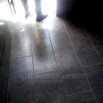 5bdrm Townhouse in Hardy for Rent - Image 4