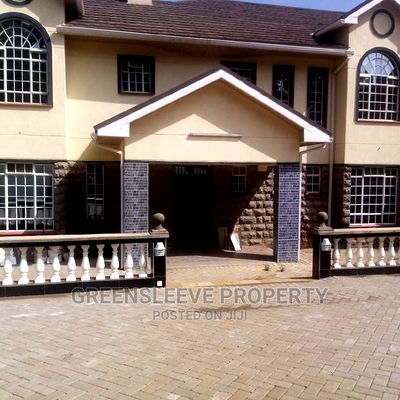 5bdrm Townhouse in Hardy for Rent - Image 1