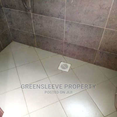 5bdrm Townhouse in Hardy for Rent - Image 2