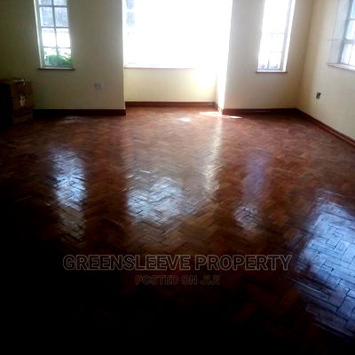 5bdrm Townhouse in Hardy for Rent - Image 11