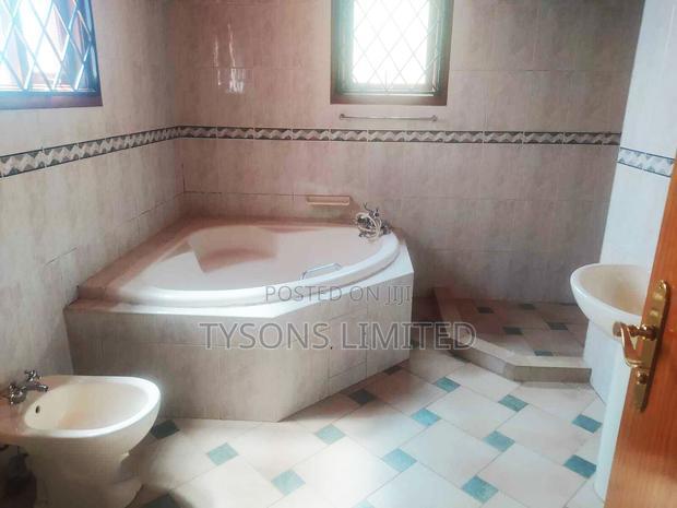 4bdrm Apartment in Kilimani, Hurlingham for rent