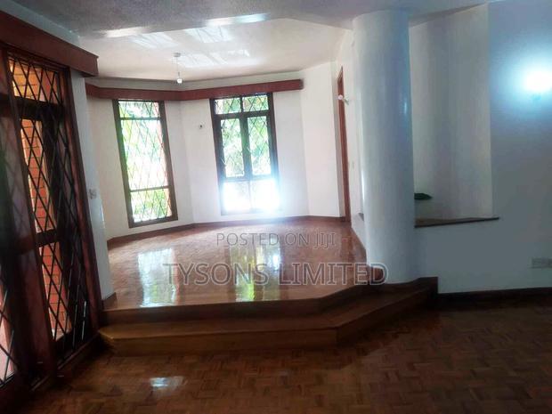 4bdrm Apartment in Kilimani, Hurlingham for rent