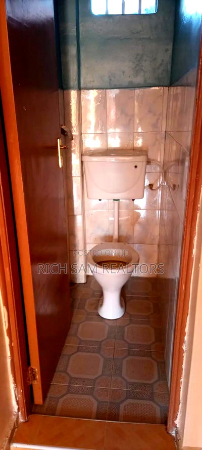 2bdrm Apartment in Kiamunyi, Menengai West for rent - Image 6