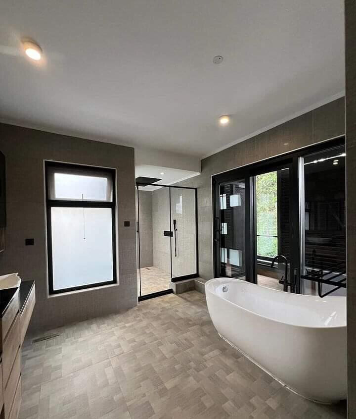 Private Pool & Gym Villa in Gated Lavington - 5 Ensuites