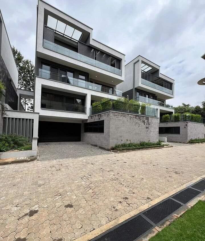 Private Pool & Gym Villa in Gated Lavington - 5 Ensuites