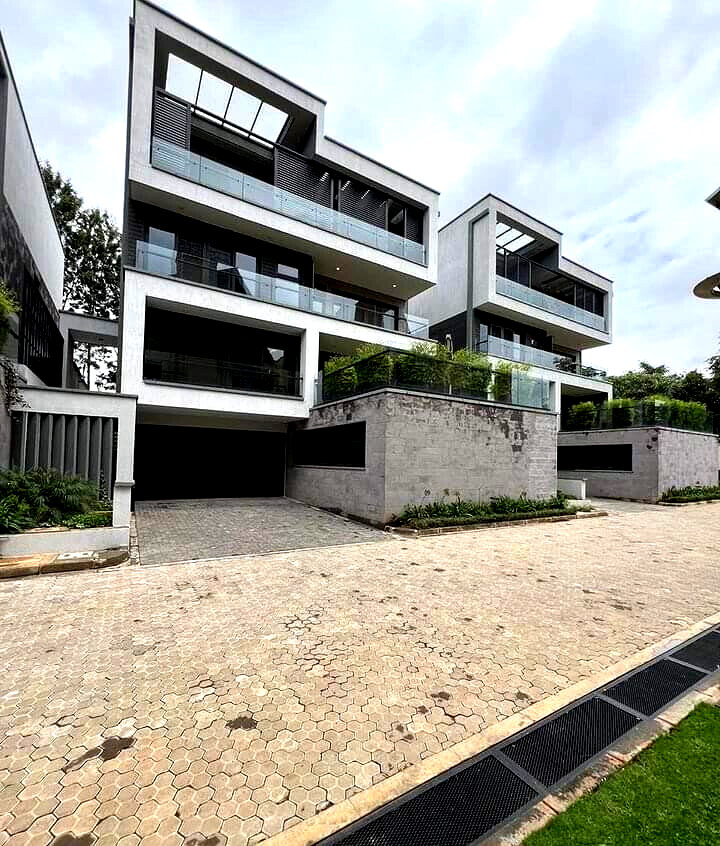 Private Pool & Gym Villa in Gated Lavington - 5 Ensuites