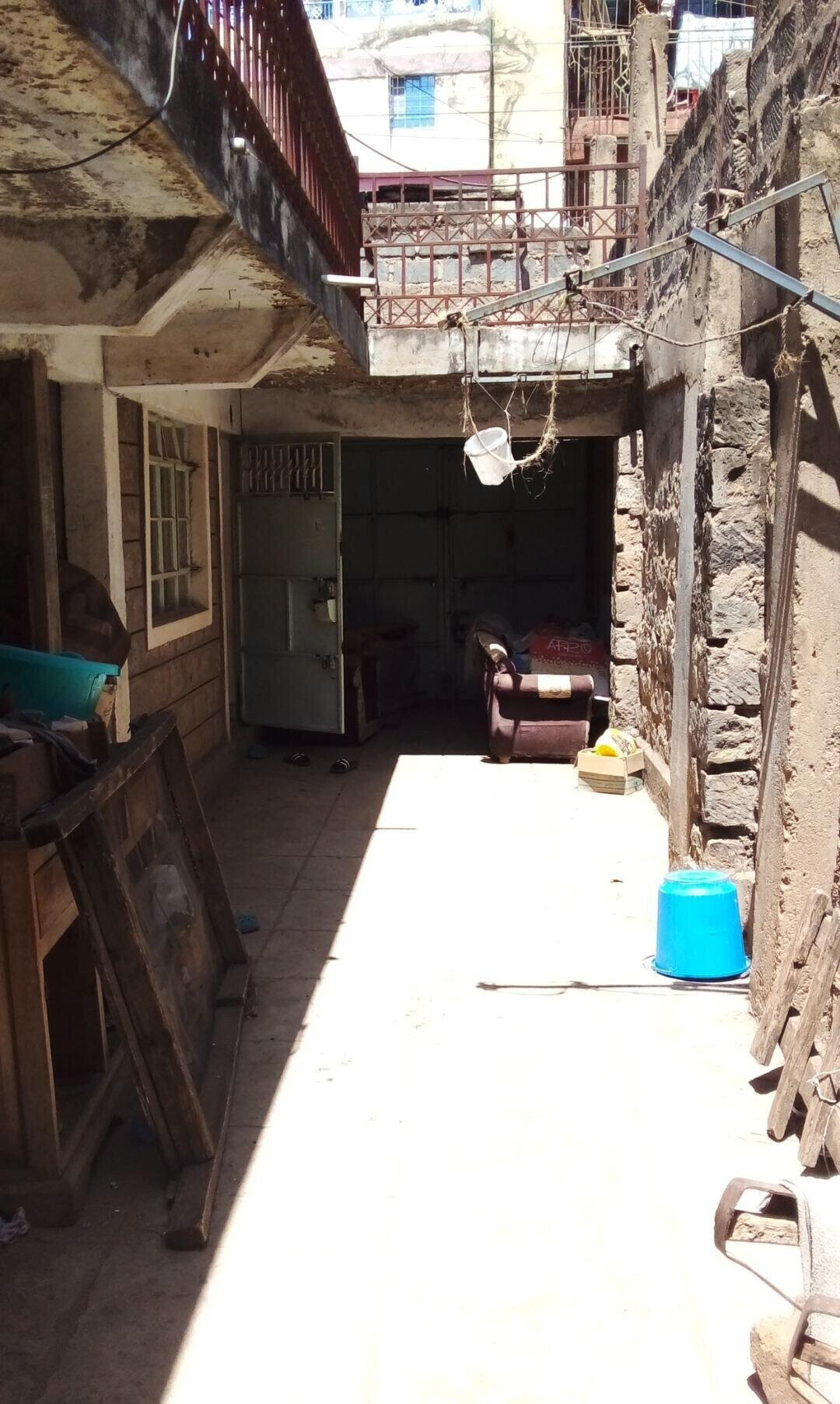 KSh 15M Plot with Parking in Kasarani