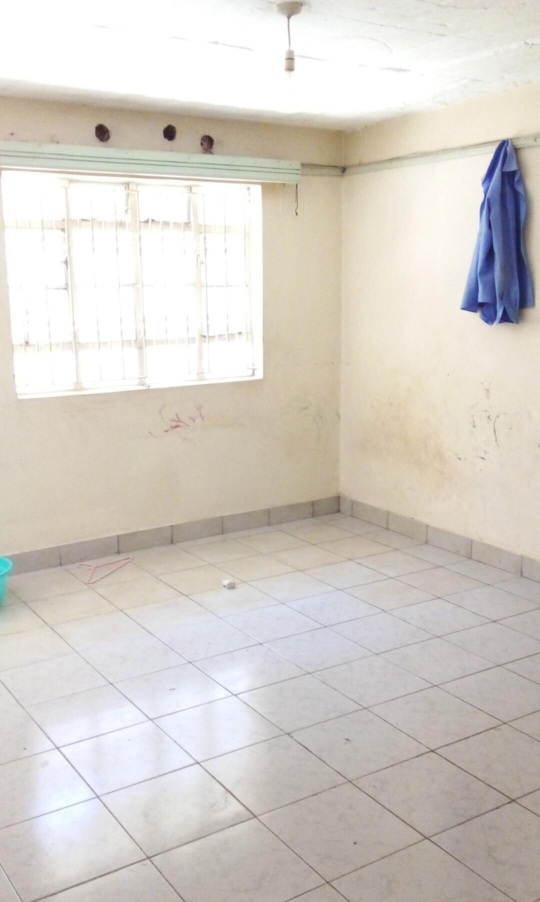 KSh 15M Plot with Parking in Kasarani