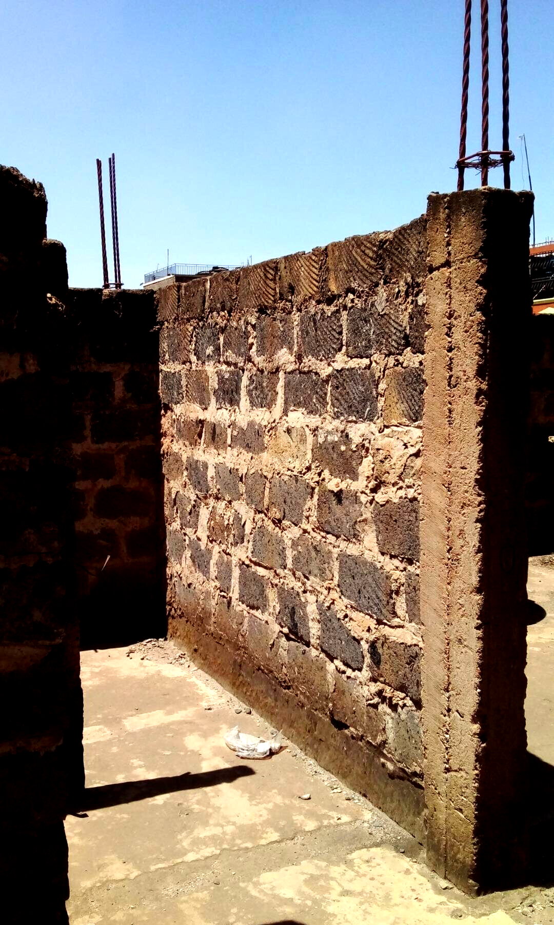 KSh 15M Plot with Parking in Kasarani