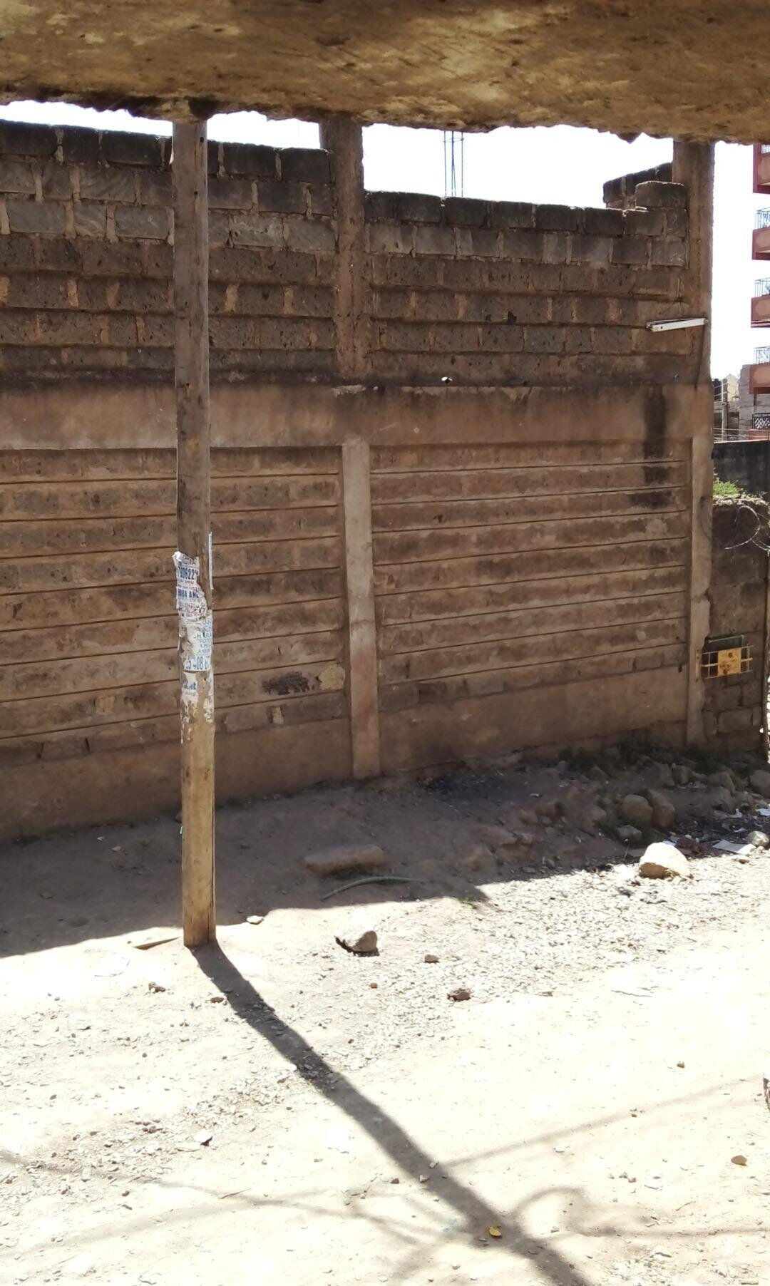 KSh 15M Plot with Parking in Kasarani