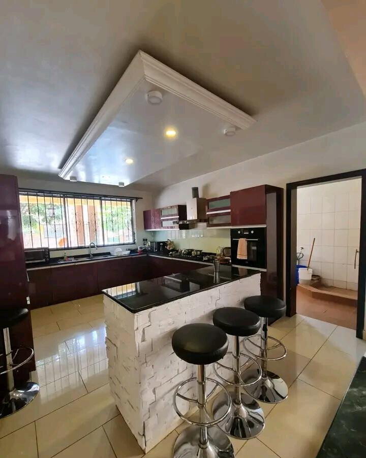 5-Ensuite Townhouse with Inverter & Borehole - Brookside Gated Community