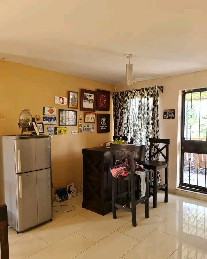 5-Ensuite Townhouse with Inverter & Borehole - Brookside Gated Community