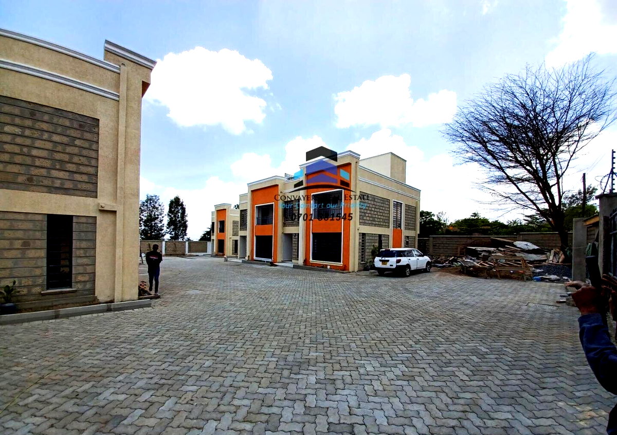 3BR Townhouse with Rooftop Terrace & Solar Water - Ngong