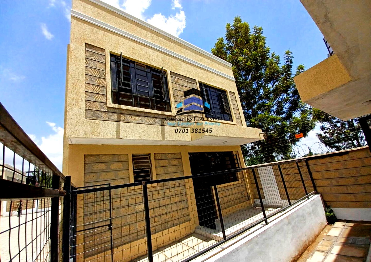 3BR Townhouse with Rooftop Terrace & Solar Water - Ngong