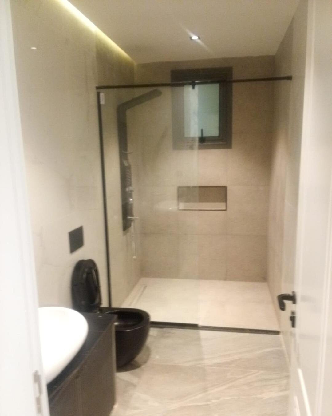 Brand-New 5-Ensuite Townhouse with Private Garden & Backup Power - Lavington