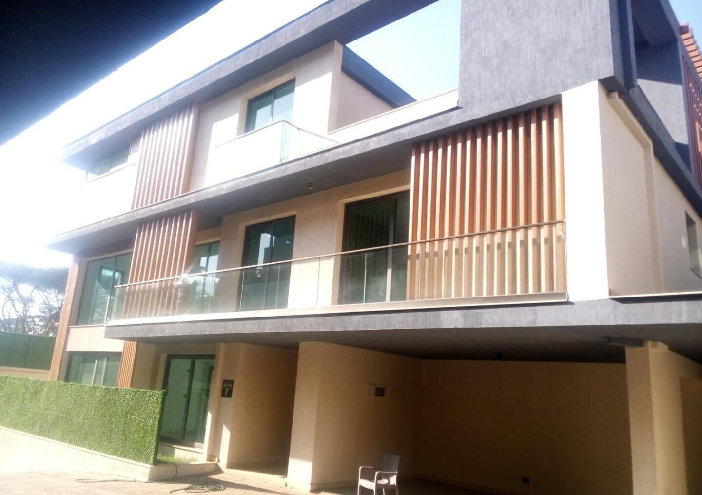 Brand-New 5-Ensuite Townhouse with Private Garden & Backup Power - Lavington