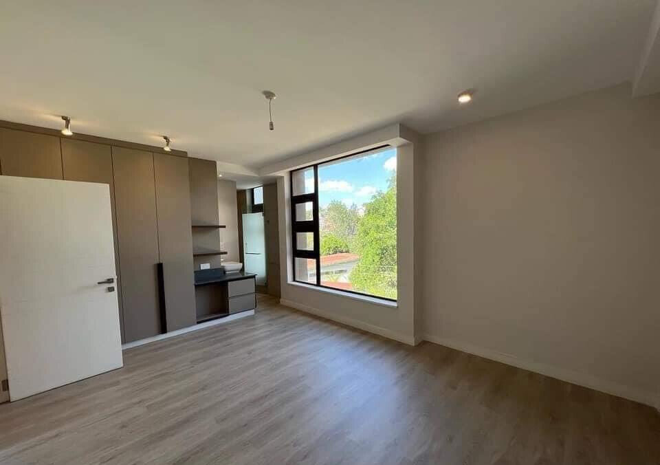 4-Ensuite Villa with TV Room & Generator - Lavington
