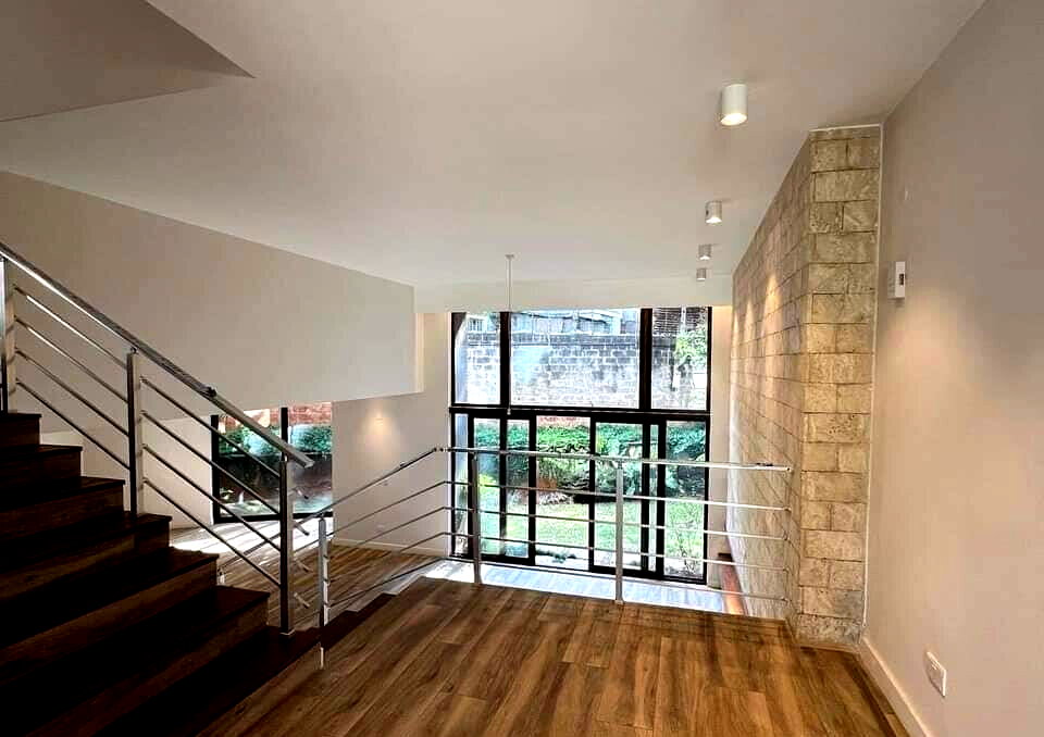 4-Ensuite Villa with TV Room & Generator - Lavington
