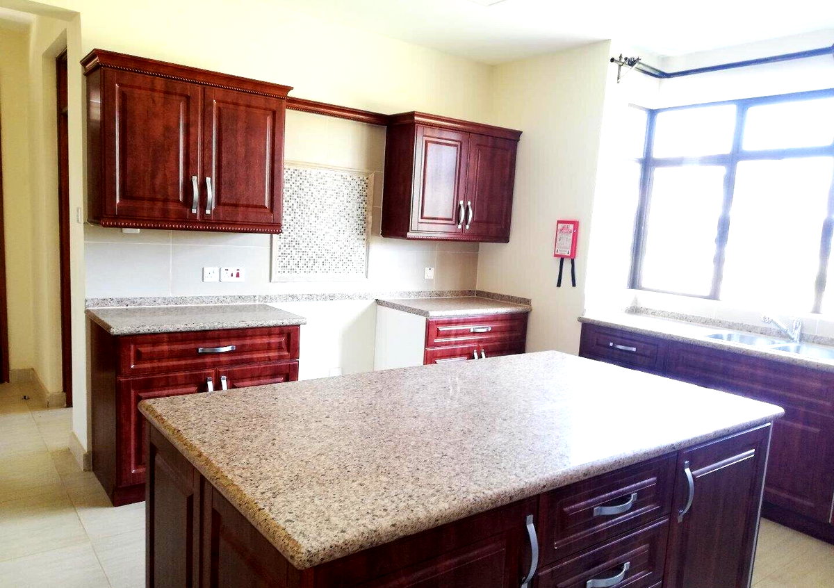 5-Ensuite Villa with Jacuzzi & Clubhouse – Karen