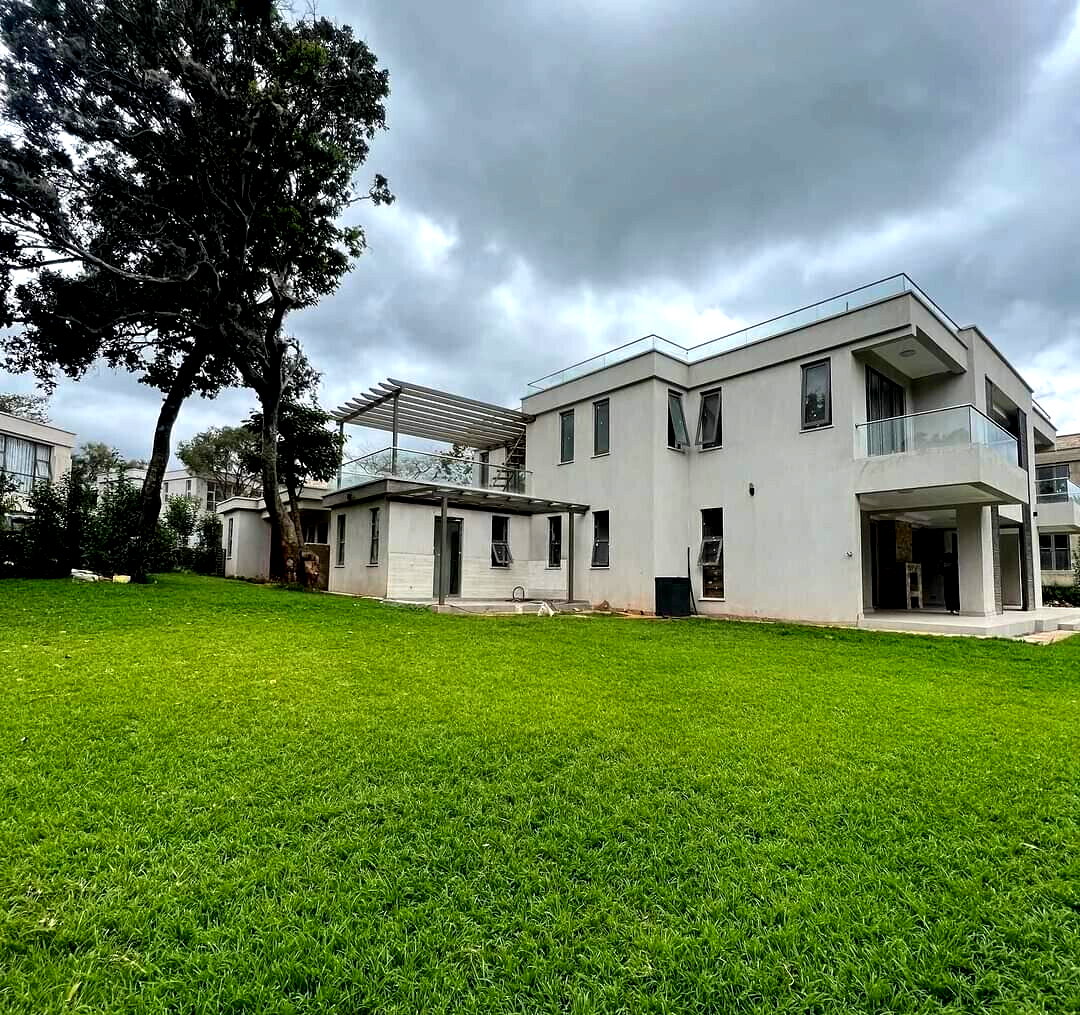 Jacaranda-Lined Driveway Townhouse on Half-Acre – Karen