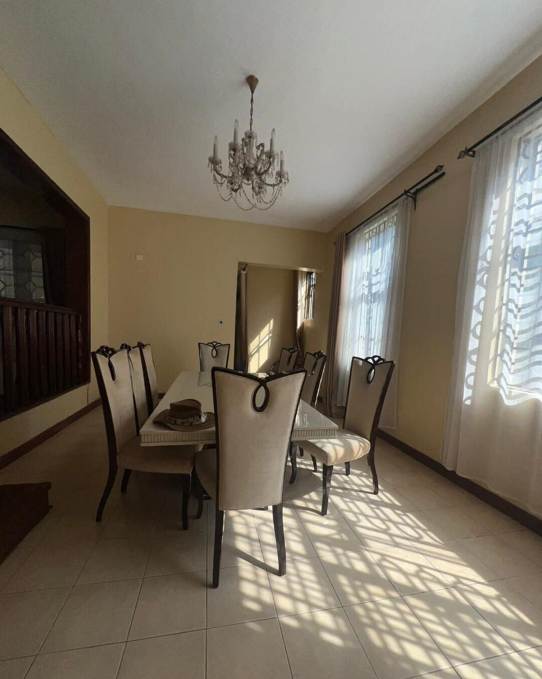 5BR Ambassadorial Home with Garden