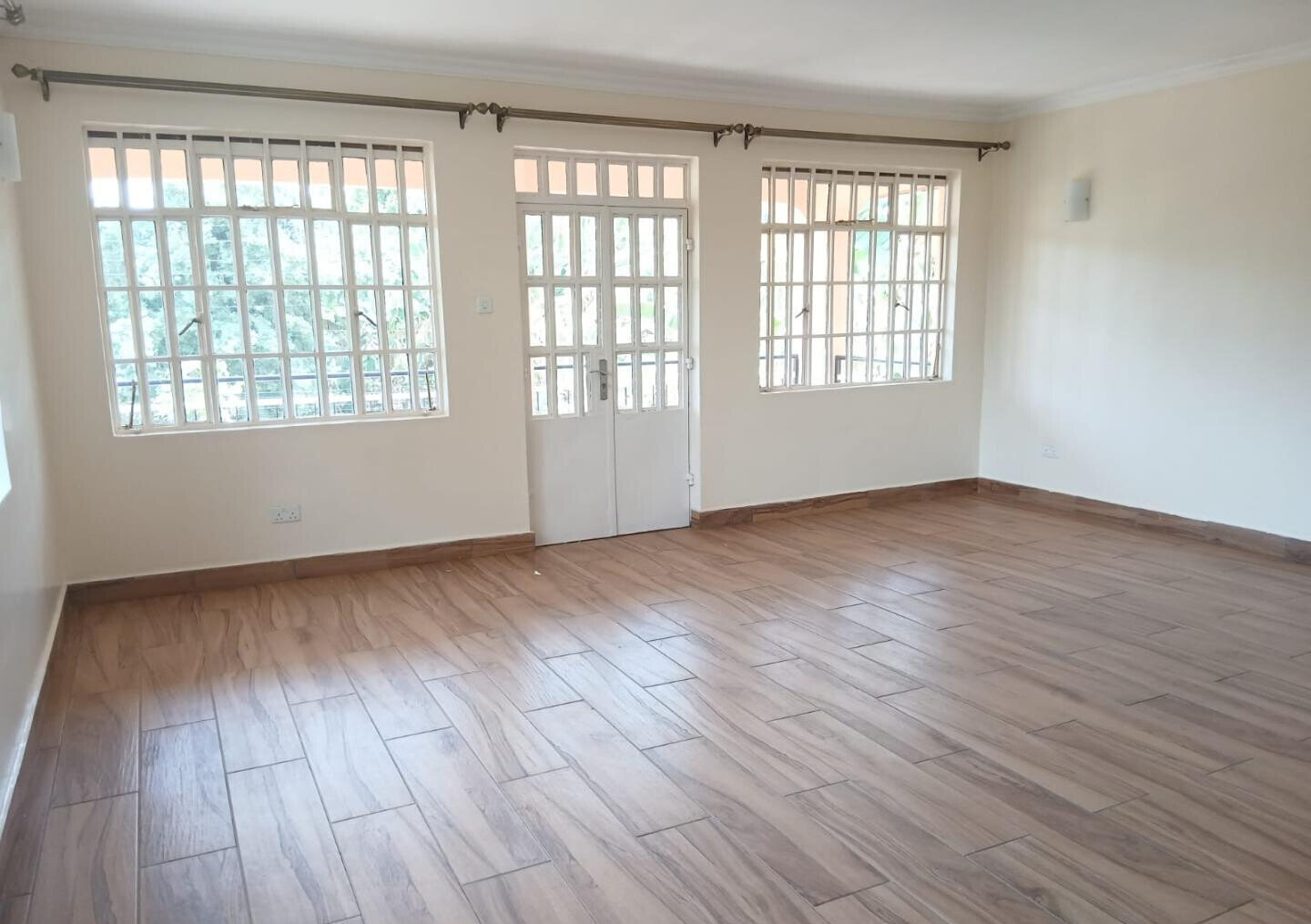 50x100 Plot 4BR Haven at KSh 350K