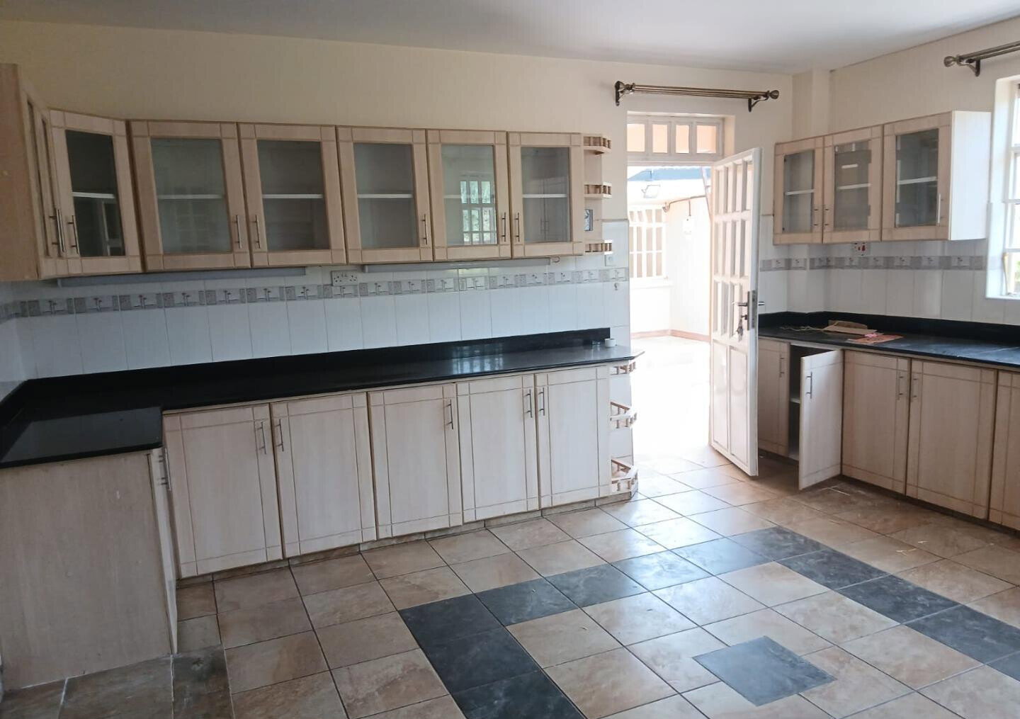 50x100 Plot 4BR Haven at KSh 350K