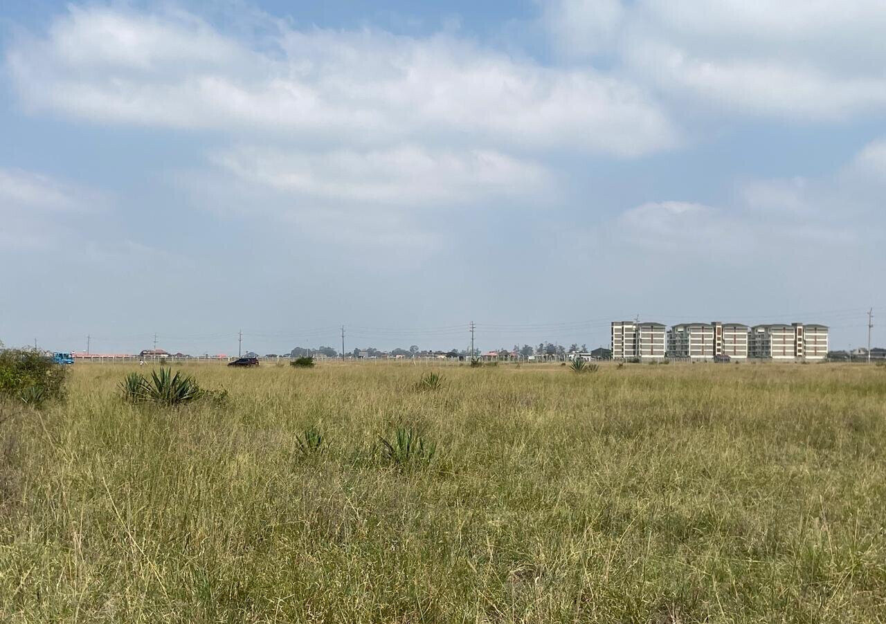 50x100 Plot Under 2.5M