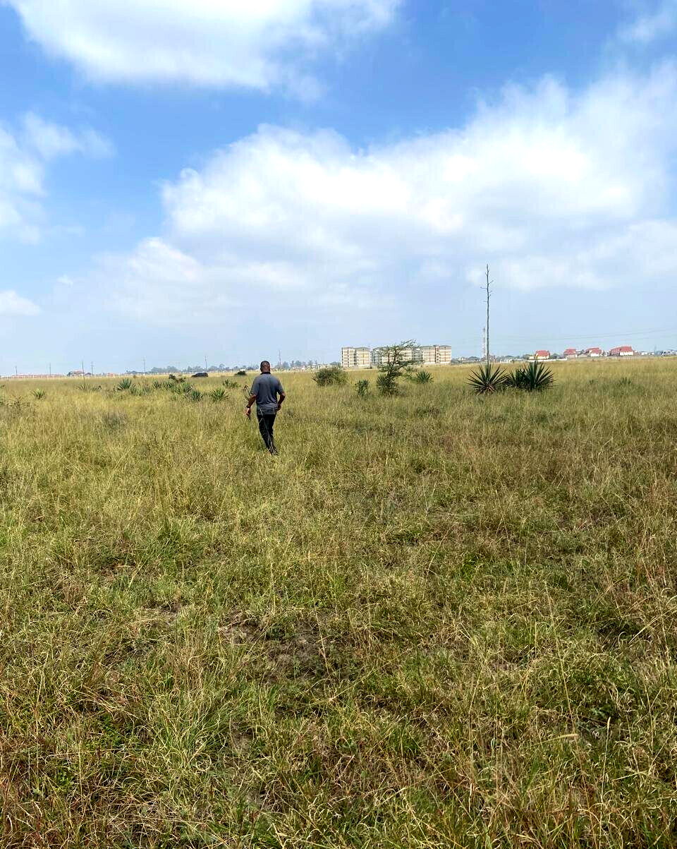 50x100 Plot Under 2.5M
