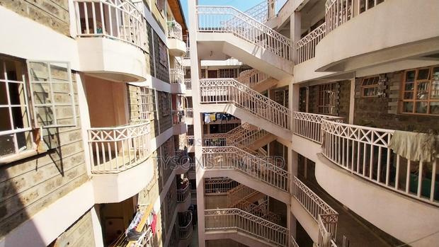 2bdrm Block of Flats in Nairobi West, Madaraka for sale