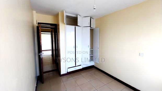 2bdrm Block of Flats in Nairobi West, Madaraka for sale