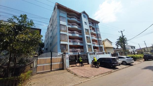 2bdrm Block of Flats in Nairobi West, Madaraka for sale