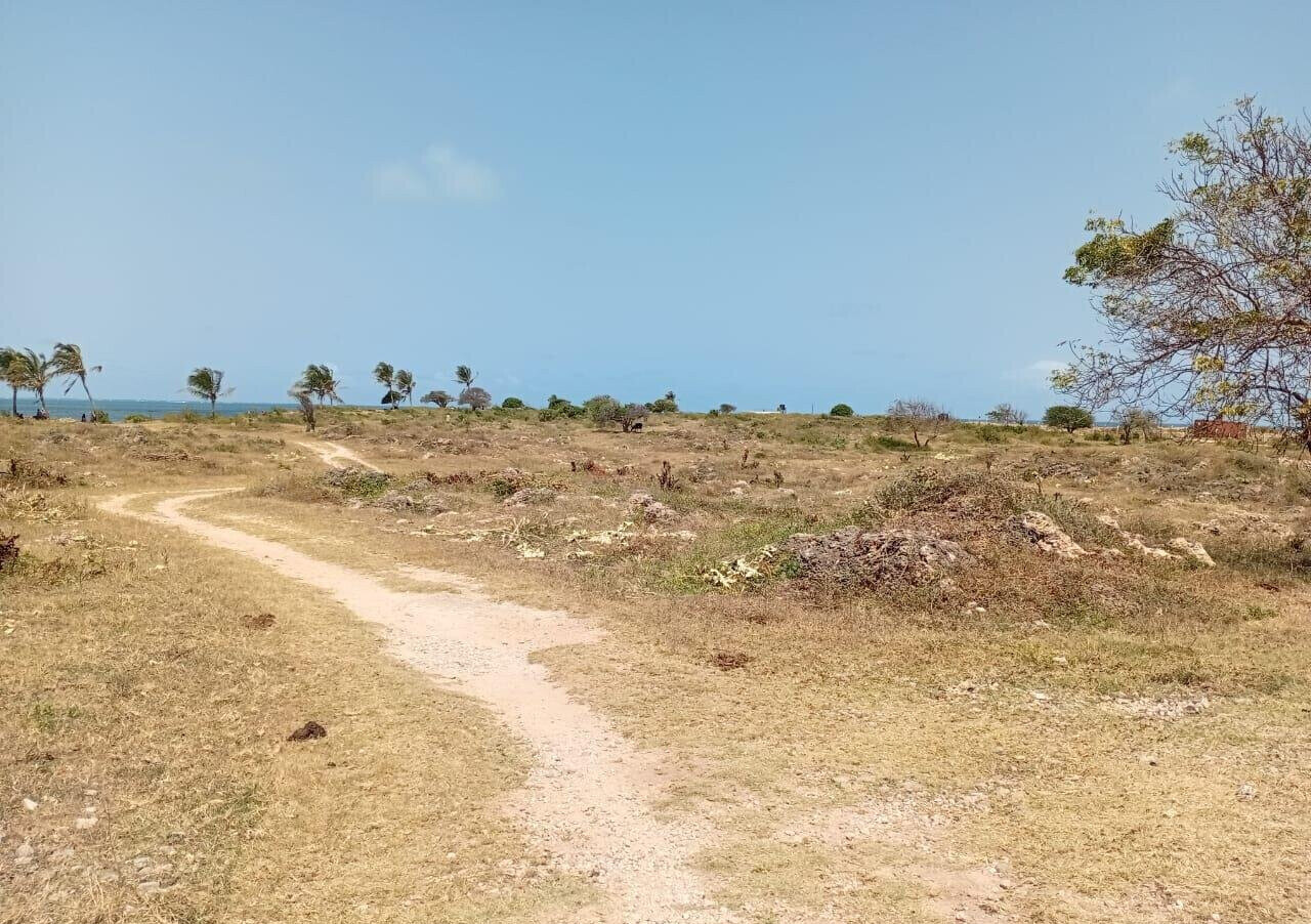 Beachfront Land at KSh 30M